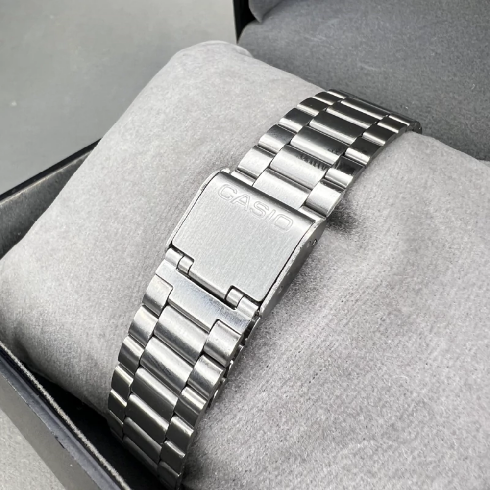 Casio Gri Vintage Saat Kar Beyazı